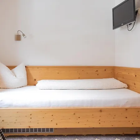 Fiegl Guest house 3*