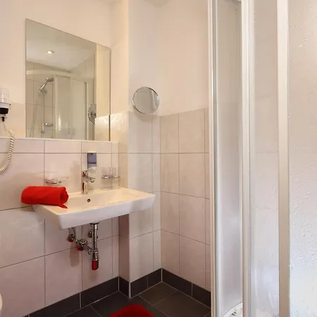 兰德豪斯菲戈尔旅馆 3*