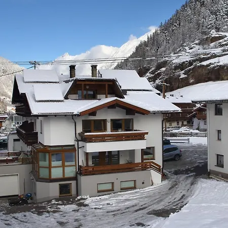 兰德豪斯菲戈尔旅馆 3*