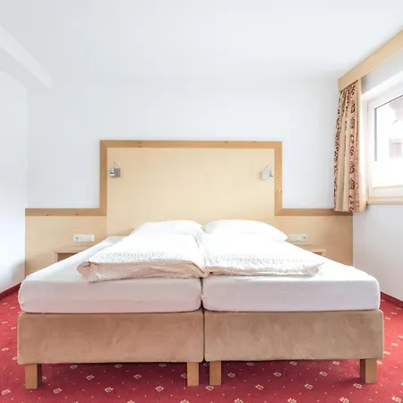 兰德豪斯菲戈尔旅馆 3*