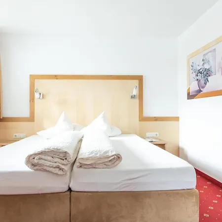 兰德豪斯菲戈尔旅馆 3*